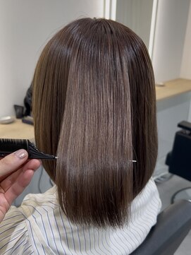 ソア 京都三条河原町(SOA) 髪質改善×艶カラーで上質なボブスタイル