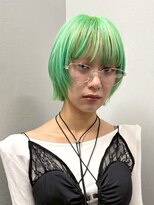 ビファインクーアヴェダ(Be fine coo AVEDA) 学割U24 ブリーチ グリーンカラー 顔周りカットとボブスタイル