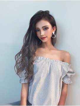 バズ サッポロ バイ フィーネ(BuzZ sapporo by Fi-Ne) グレーグラデーションカラー