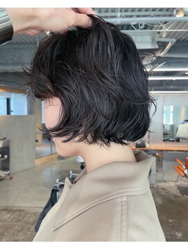 ナヌーク シブヤ(nanuk shibuya) レイヤーボブパーマ