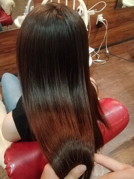 スマイリー(SMiLLY) 艶髪☆縮毛矯正/キューティクルトリートメント♪