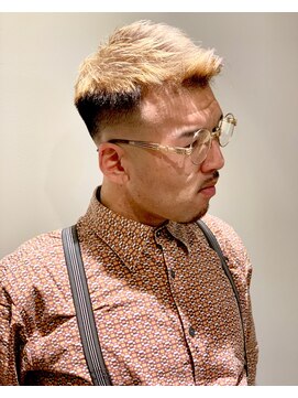 リバレッジ 広尾(Leverage) 外国人風テクノバーバーフェードワイルドアップバング