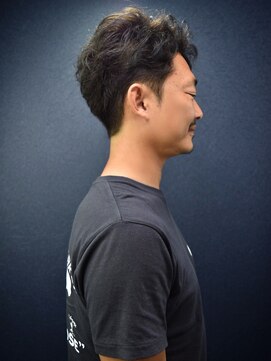 ヘアスタジオヘーフリヒ(HAIR STUDIO HoFLICH) 【全く新しい自分に】