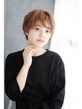 プティルカ ディーシー本店(PutiLuca D.C.) 毛先ニュアンスカールのショートスタイル