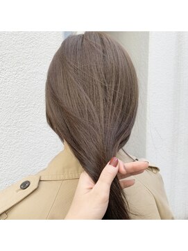 ジジ 代々木(Gigi) 【Gigi 長田】イメチェン イヤリングカラー 前髪カタログ