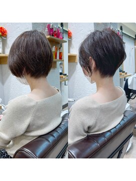 マグ ギンザ(mag ginza) イルミナカラー・絶壁解消・ひし形・ショート・30代40代・猪狩