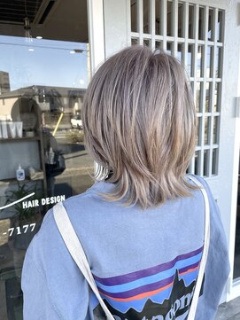 エン(en) ホワイトベージュ