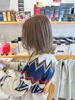 ベルタバイメルク(belta by merc.)&nbsp;ブリーチ透明感カラー/外はねボブ/20代30代