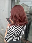 ピンクベージュ
