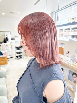 エルフ(elf) 切りっぱなしボブ×ピンクベージュカラー