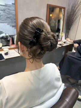 アルモヘアヴォーグ 静岡(ALMO hair VOGUE) 【ALMO】ゆるふわシニヨン