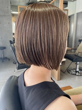 フェリアあべの(FERIA) 【天王寺 あべの】ショートボブ/ミニボブ/くびれショート(田岡)