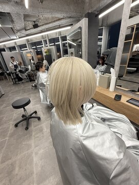 センス(SENSE.) ホワイトカラー