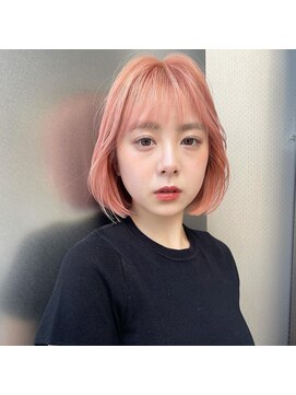 トリコ 梅田茶屋町店(trico) 高彩度ホワイトピンクベージュ×タンバルモリ