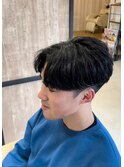 大分メンズ毛流れニュアンスパーマセンターパート刈り上げ