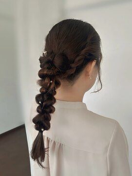 プレジール(Plaisir) 編みおろし かわいらしくオシャレに結婚式・お呼ばれへ