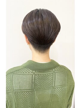 モリオ フロム ロンドン 成増店 【morio成増/一戸】大人可愛い刈り上げハンサムショート