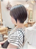 ◆大人かわいいショートボブ×インナーカラーブルー