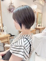 アンリー(Anree)&nbsp;◆大人かわいいショートボブ×インナーカラーブルー