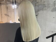 ルク(ruq.)の雰囲気(ダメージを抑えた艶カラー。数ヶ月先まで続く「美しさ」を提案。)