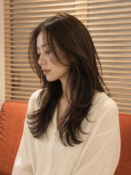 オアシスアヴェダ ザ・ペニンシュラ東京(OASIS AVEDA) セミロング・暗髪ロング・レイヤー・銀座日比谷有楽町20代30代