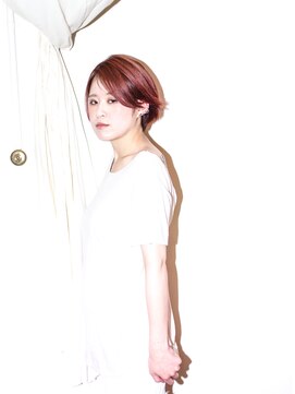 ホワイトルーム(White Room) ピンクバイオレットとショートレイヤー