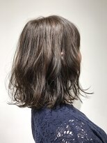 リアン(Lian)&nbsp;アクアミディアムボブの外ハネスタイル