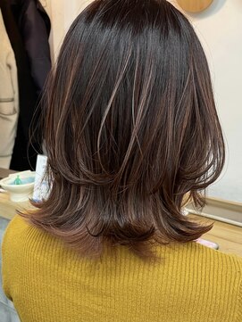 キューズ クラブ(cuz KLUB) 【cuzKLUB】ハイライトインナーカラーピンク×レイヤースタイル