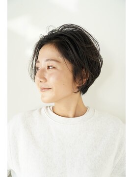 ビュートリアム 七里ヶ浜(BEAUTRIUM) 前髪なし耳かけショート