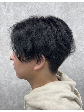 ネイビー(Navy) 前下がりスパイラルセンターパート