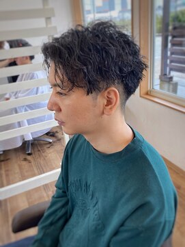 ロルド シェリ(Rold Cheri) 【山本智文】ツイストスパイラルパーマパート