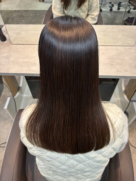 クオン(kuon) 髪の芯から輝く、極上のツヤ感。