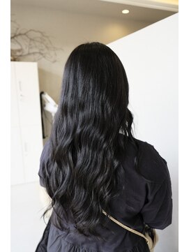 ガレリアエレガンテ 尾張旭店(GALLARIA Elegante) 黒髪ウェーブ
