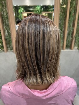 イメージア 町田店(IMAGE A) ハイライトブラウンぱつっとボブ外ハネ＠30代40代50代60代