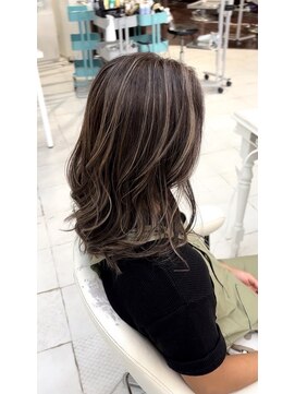 クレア 相武台(CREA) 40代白髪ぼかしカラー【/相武台/ハイライト/ブリーチ/髪質改善】