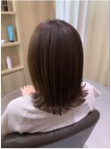 外ハネくびれミディ