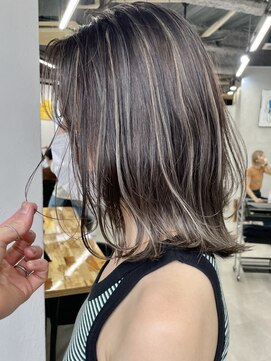 キラ 渋谷(KILLA) ハイライトカラー/ブリーチダブルカラー/白髪ぼかしハイライト