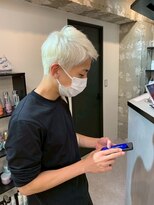 ペレ 原宿(PELE)&nbsp;ピンクベージュ/アンブレラカラー/クールショート/前髪/原宿