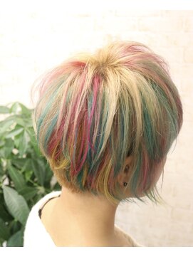 ラピッツヘアデザイン(la Pitt's hair design) ユニコーンカラー☆ショートボブ