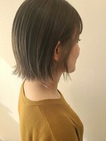 ベラ(Bella)&nbsp;透けベージュ×切りっぱなしボブ
