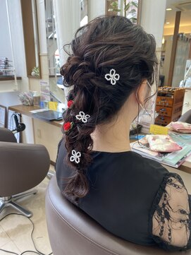 コアフィールフィス(COIFFURE fils) 新規お得クーポンあり【見附　今町】編み下ろしヘア