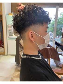 バブ バイネオリーブ(Bab by neolive) □アッシュブラックハイライトマッシュパーマウルフ