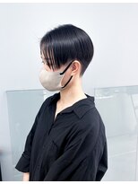 ノード(NODO) 【モードヘア】センターパートの刈り上げショート