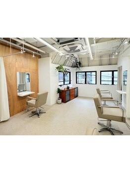 あべの駅から徒歩2分の好立地なので長く通いやすい◎落ち着いた雰囲気のサロン＊<天王寺/髪質改善>