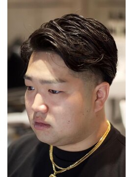 キングスマントーキョー 立川店(KINGSMAN TOKYO) 七三フェード