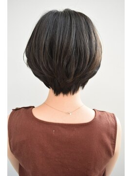 ナチュラルショートボブ