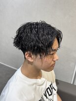 サロンドクオリア(Salon de Qualia)&nbsp;ツイストスパイラル/センターパート/メンズパーマ/S