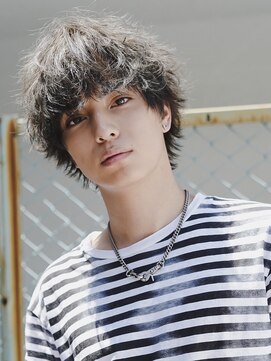 オーシャントーキョーオーバー 渋谷(OCEAN TOKYO OVER) ラフマットウルフ『マッシュウルフ』