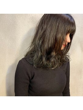 ミント(mint) カーキグレーで透明感カラー！