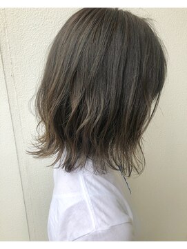 トリート 南行徳本店(TREAT) 切りっぱなし×グレージュ